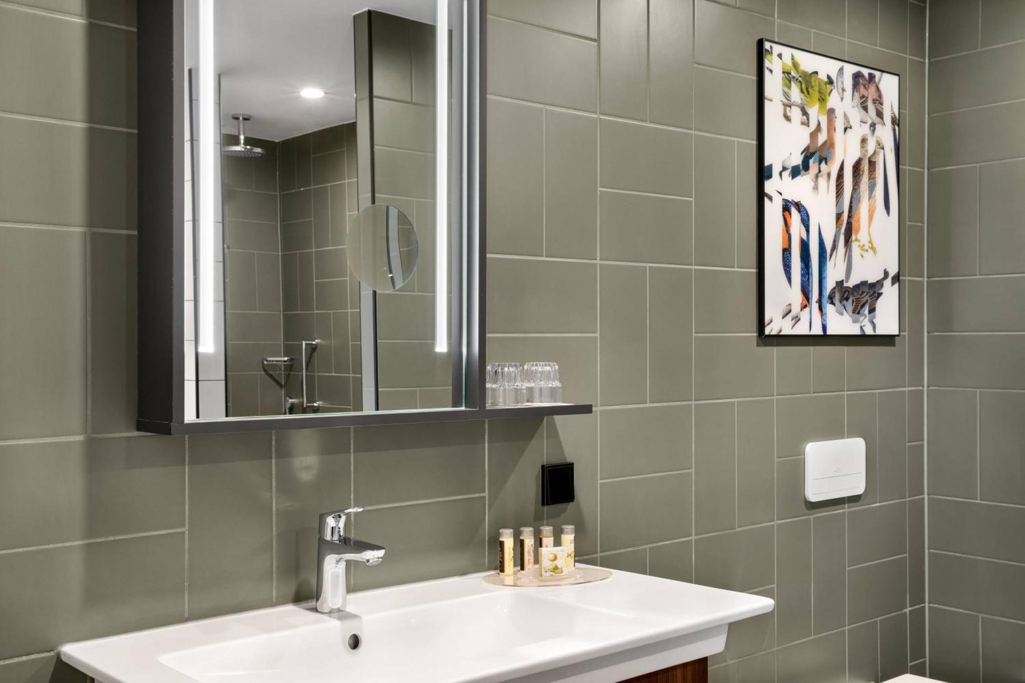 Renaissance Amsterdam Schiphol Airport Hotel Amsterdam Airport Schiphol Bagian luar foto